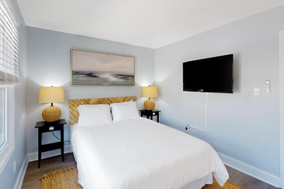 Photo of Bedroom in Caine Woods