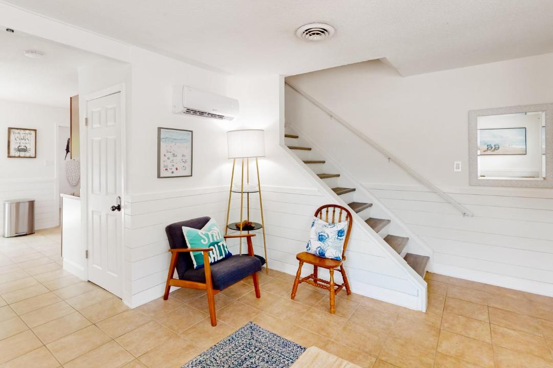 Photo of Livingroom in Caine Woods