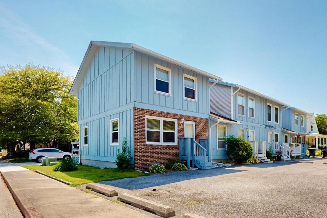 Photo of Buildings in Caine Woods