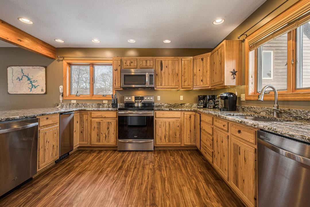 Photo of Kitchen in Waterfront Greens