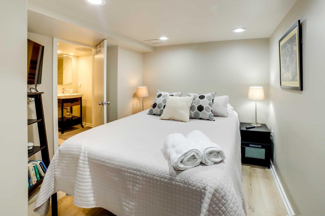 Photo of Bedroom in Shadyside