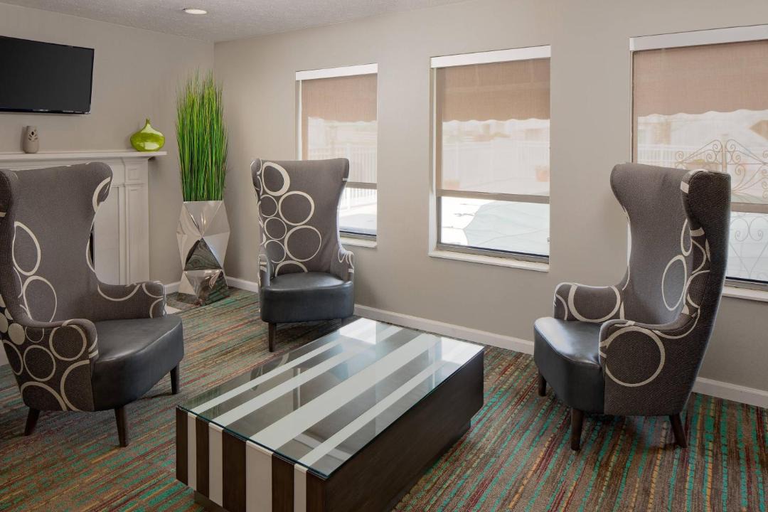 Photo of Livingroom in Lexington