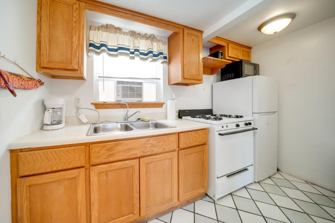 Photo of Kitchen in Geneva-on-the-Lake