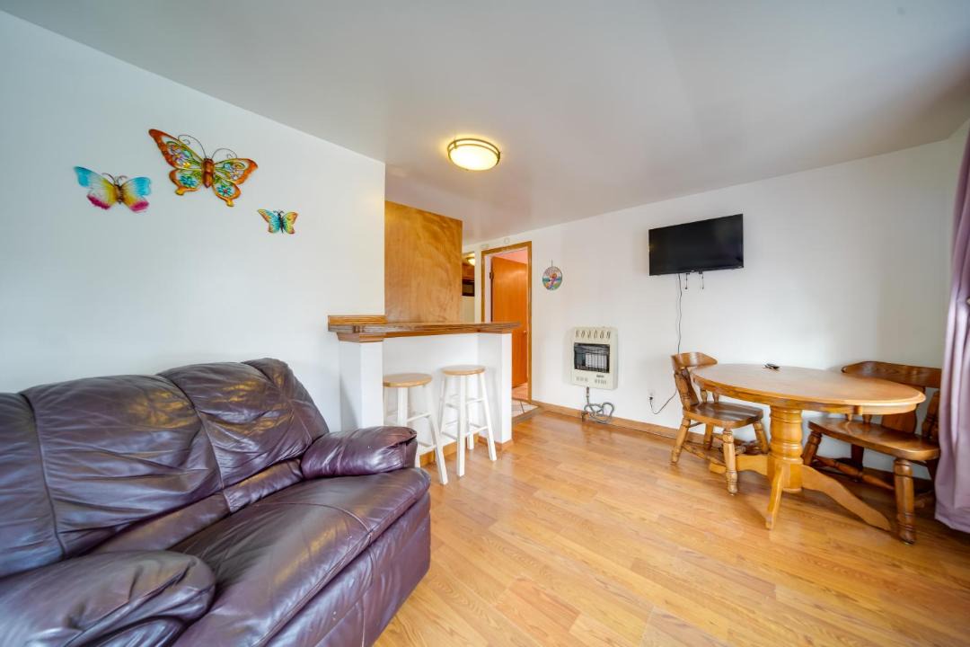 Photo of Livingroom in Geneva-on-the-Lake
