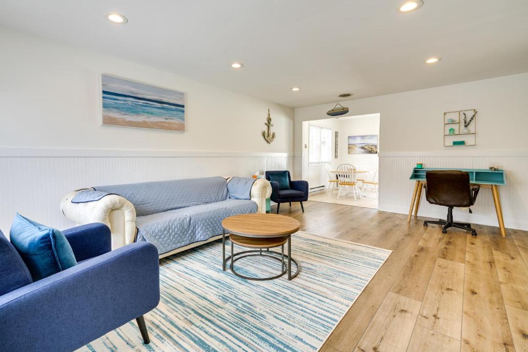 Photo of Livingroom in Beach Haven West