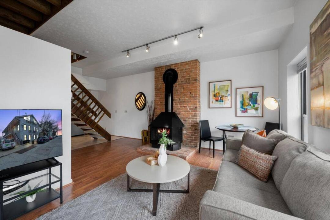 Photo of Livingroom in Mount Adams