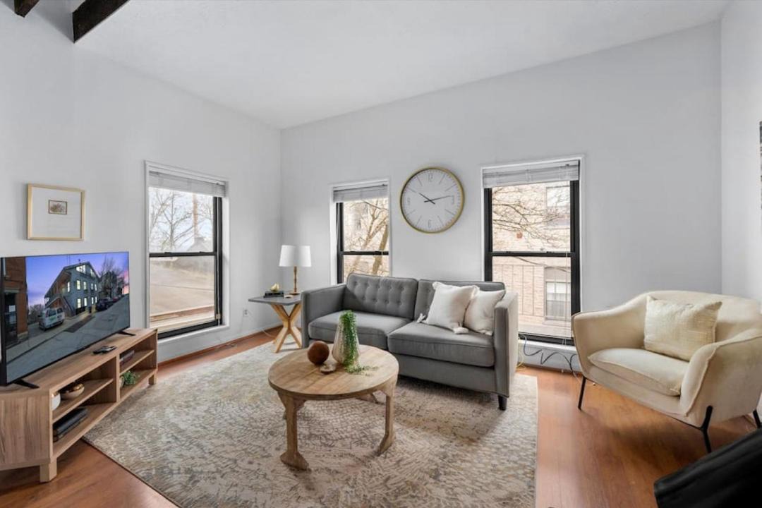 Photo of Livingroom in Mount Adams