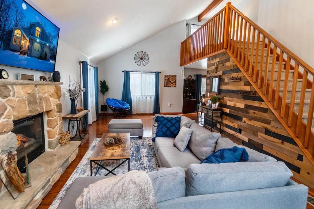 Photo of Livingroom in Bushkill