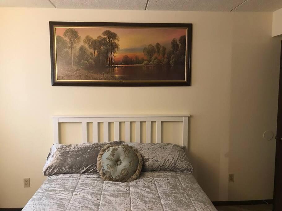 Photo of Bedroom in Monroeville