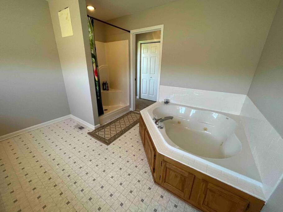 Photo of Bathroom in Kedron
