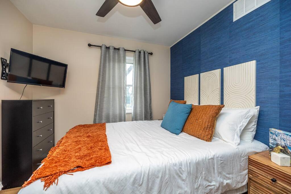 Photo of Bedroom in Cleveland