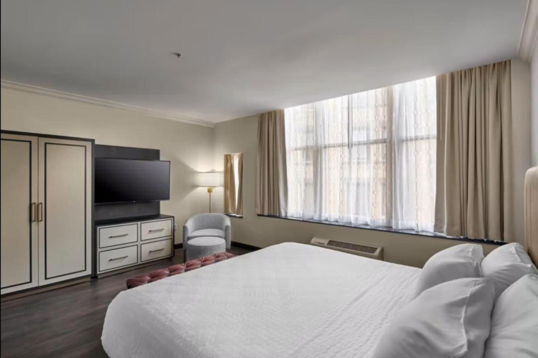 Photo of Bedroom in Gateway District