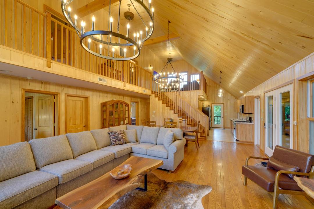 Photo of Livingroom in Marlinton