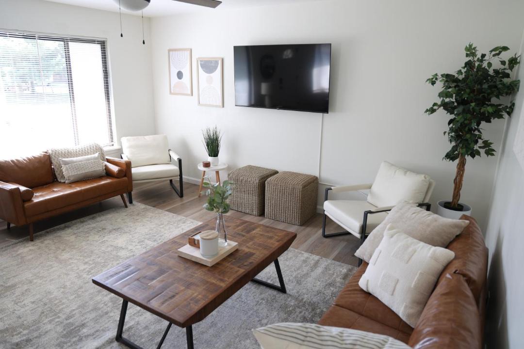 Photo of Livingroom in Berea