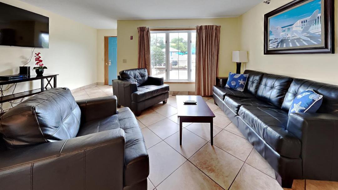 Photo of Livingroom in Put-in-Bay