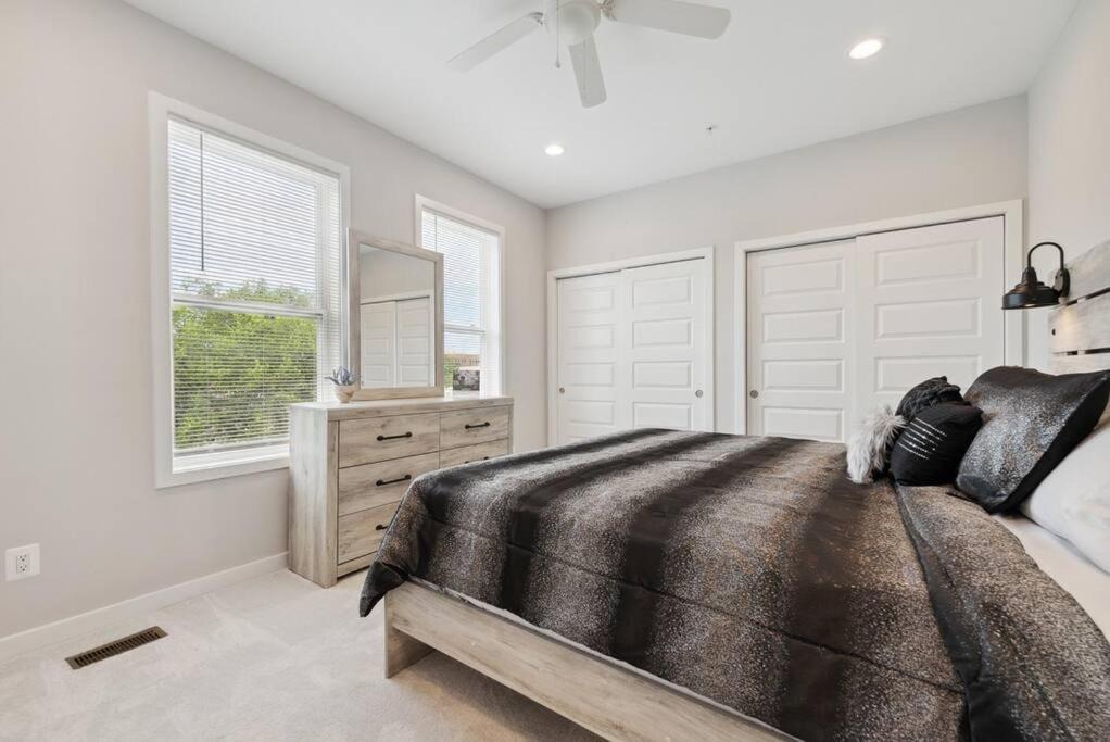 Photo of Bedroom in Fairlawn