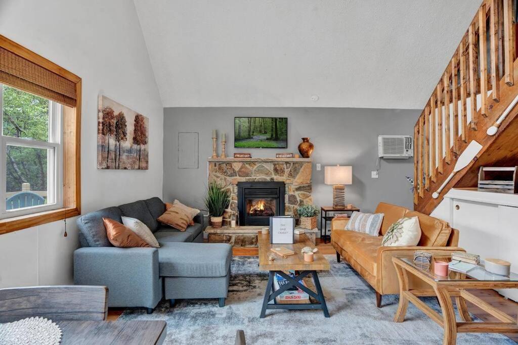 Photo of Livingroom in Long Pond