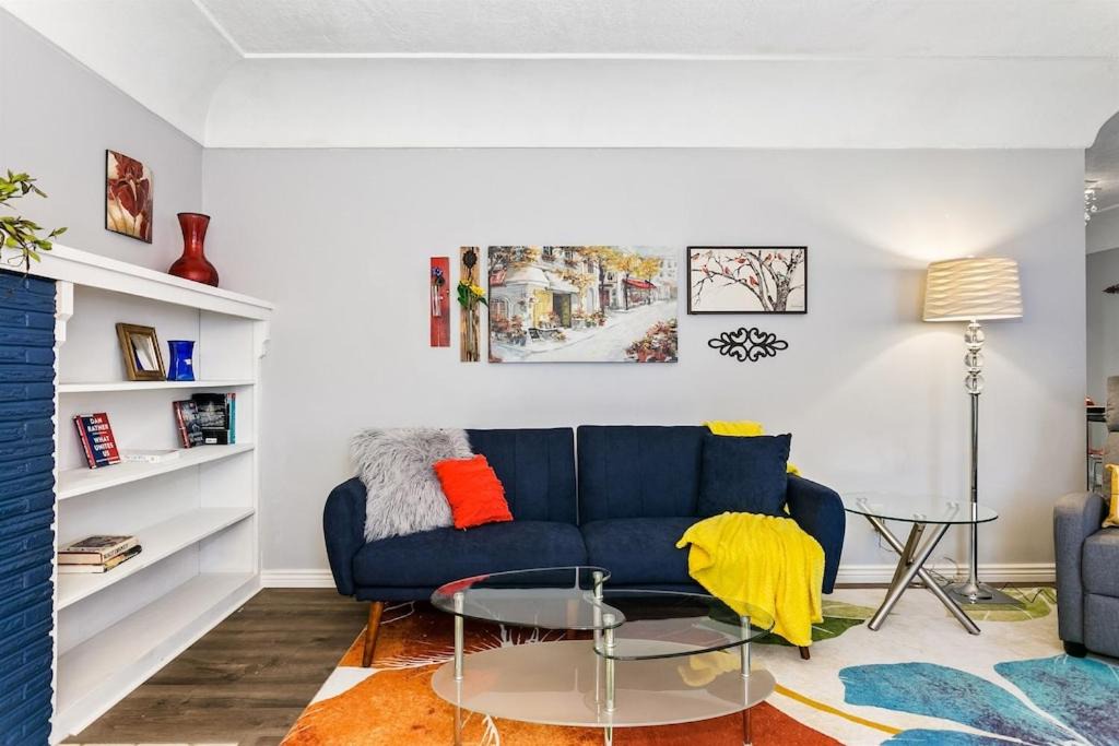 Photo of Livingroom in Winstead Park