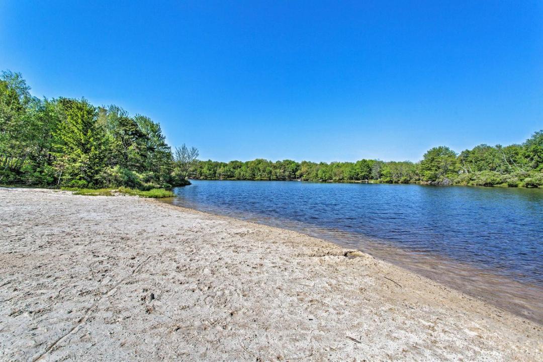 Photo of Others in Long Pond