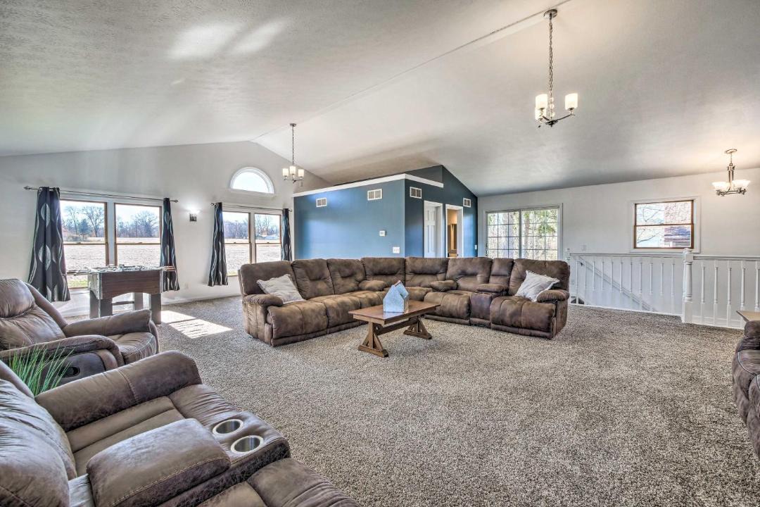 Photo of Livingroom in Massillon