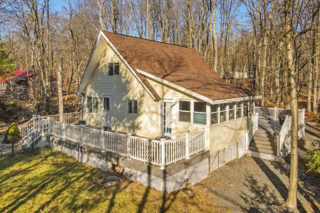 Photo of Buildings in Pocono Lake