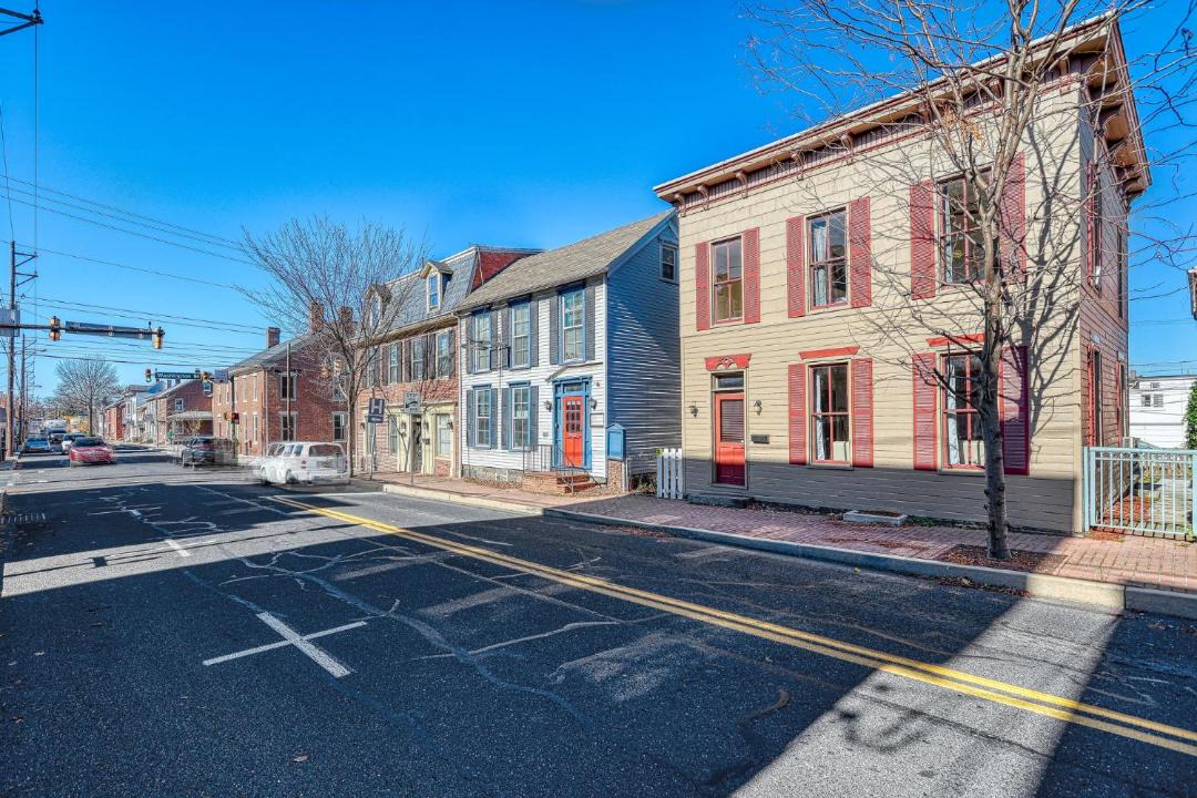 Photo of Buildings in Gettysburg