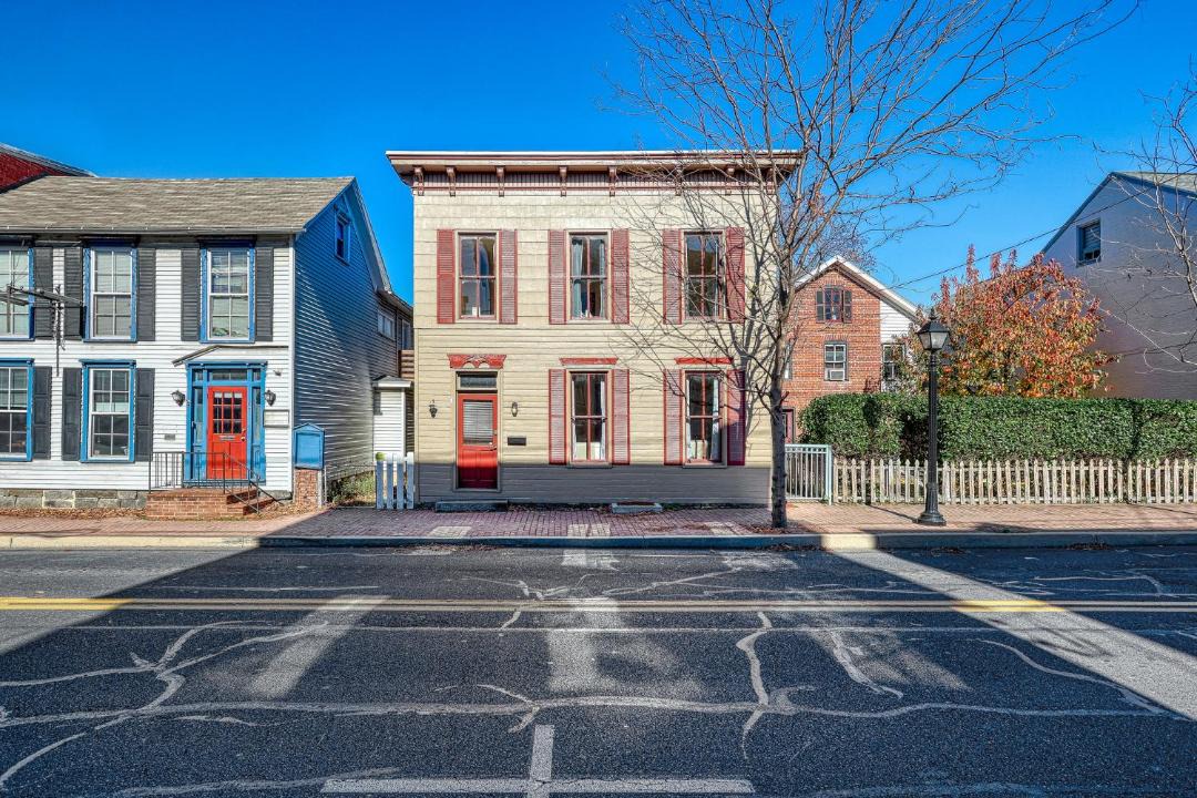 Photo of Buildings in Gettysburg
