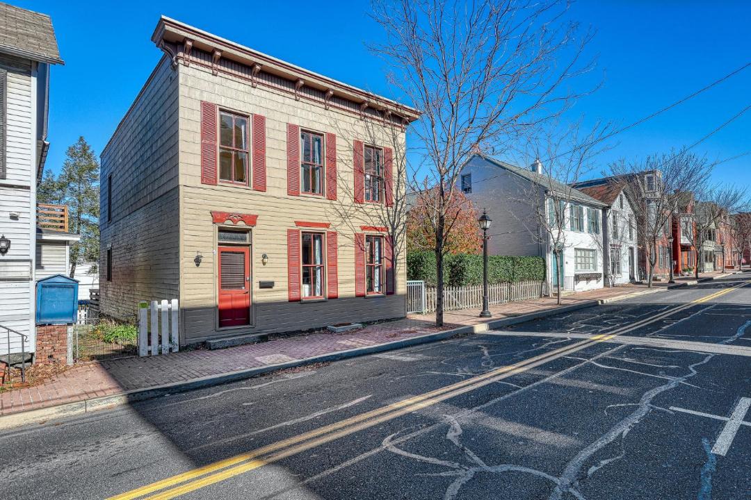 Photo of Buildings in Gettysburg