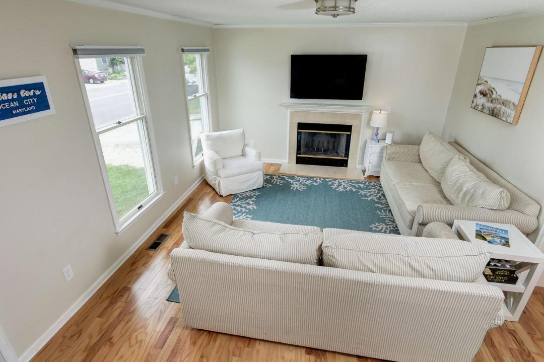 Photo of Livingroom in Caine Woods