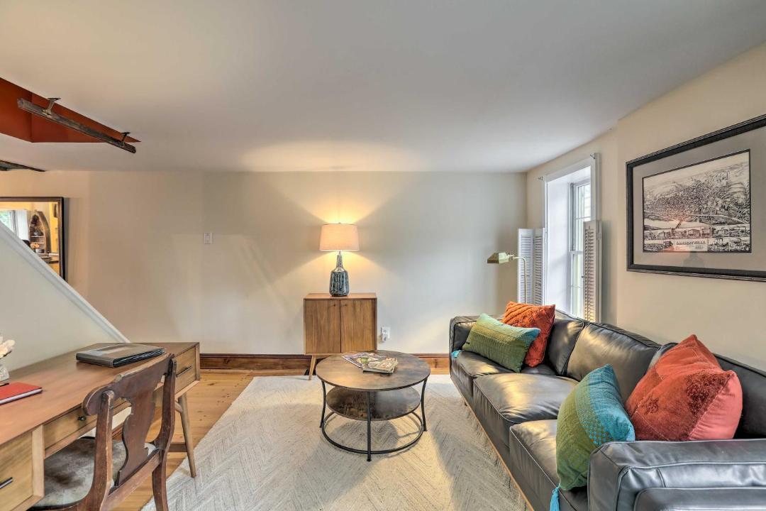 Photo of Livingroom in Lambertville