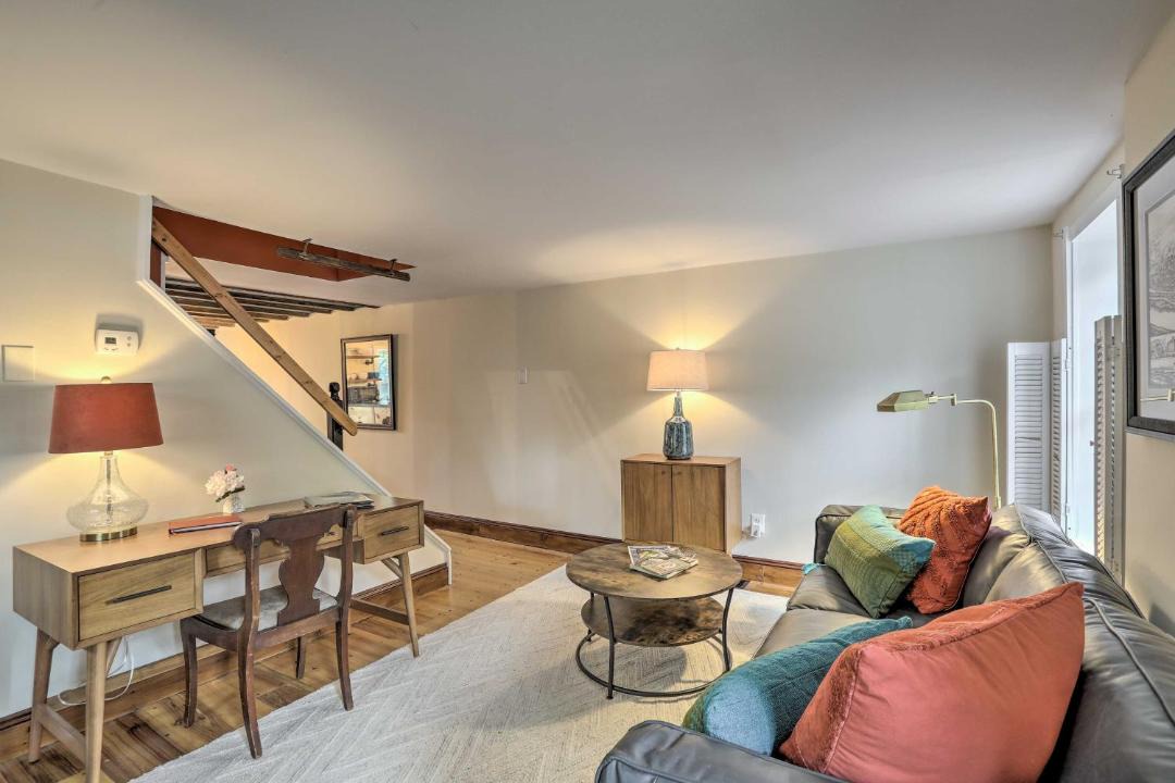 Photo of Livingroom in Lambertville