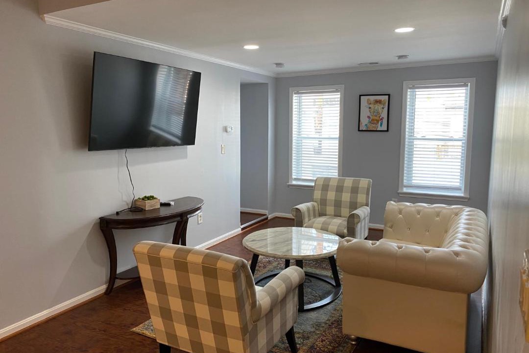 Photo of Livingroom in Downtown Baltimore