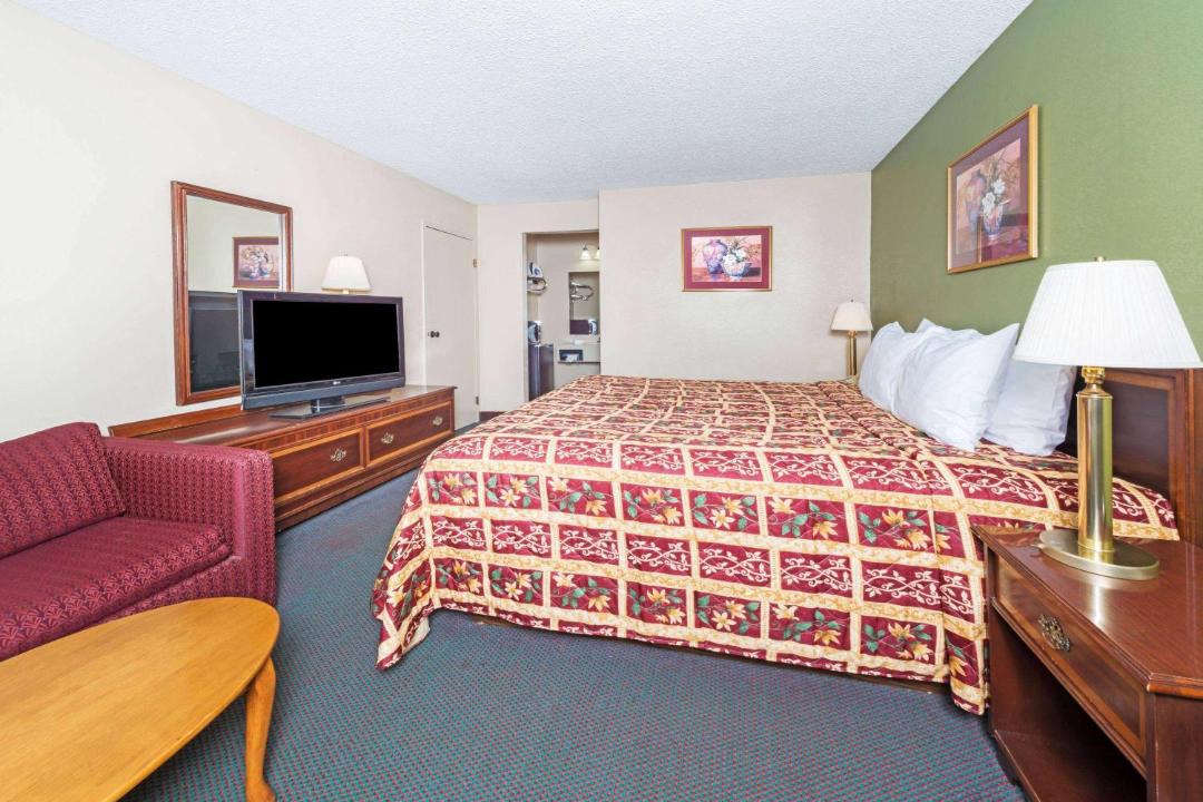 Photo of Bedroom in New Market