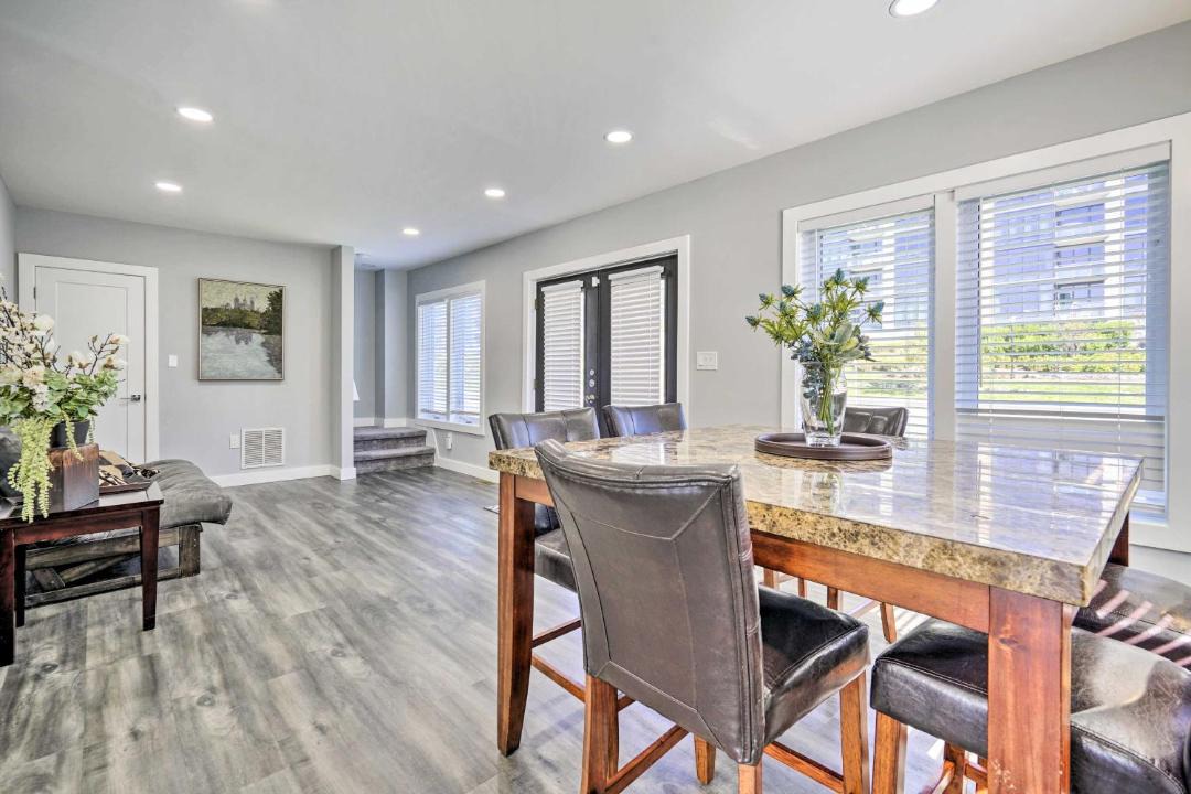 Photo of Livingroom in Long Branch