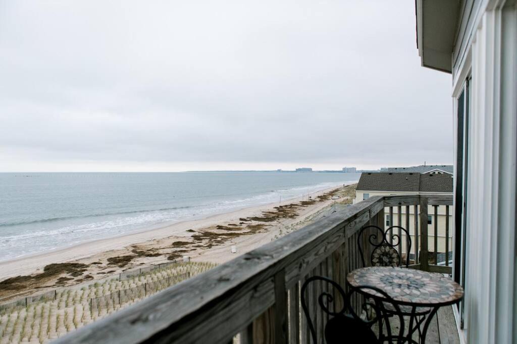 Photo of Patio Balcony in Chic's Beach