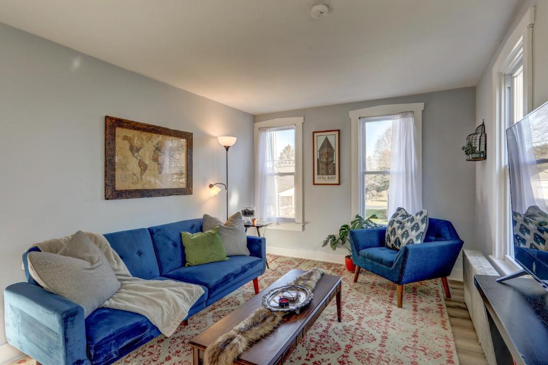 Photo of Livingroom in East Petersburg