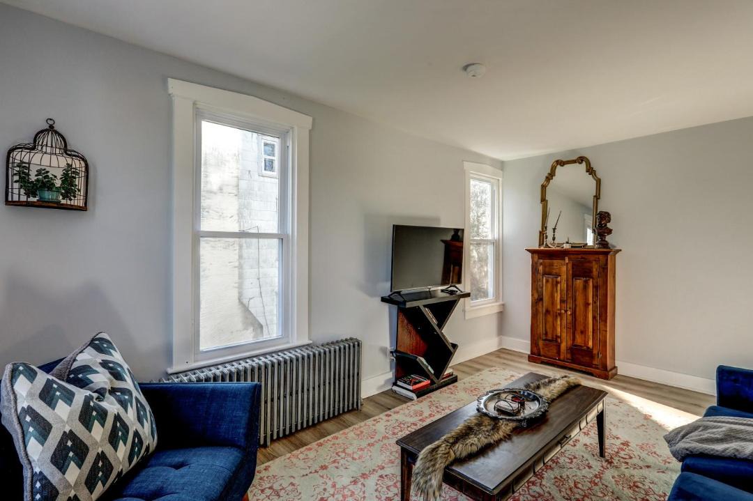 Photo of Livingroom in East Petersburg