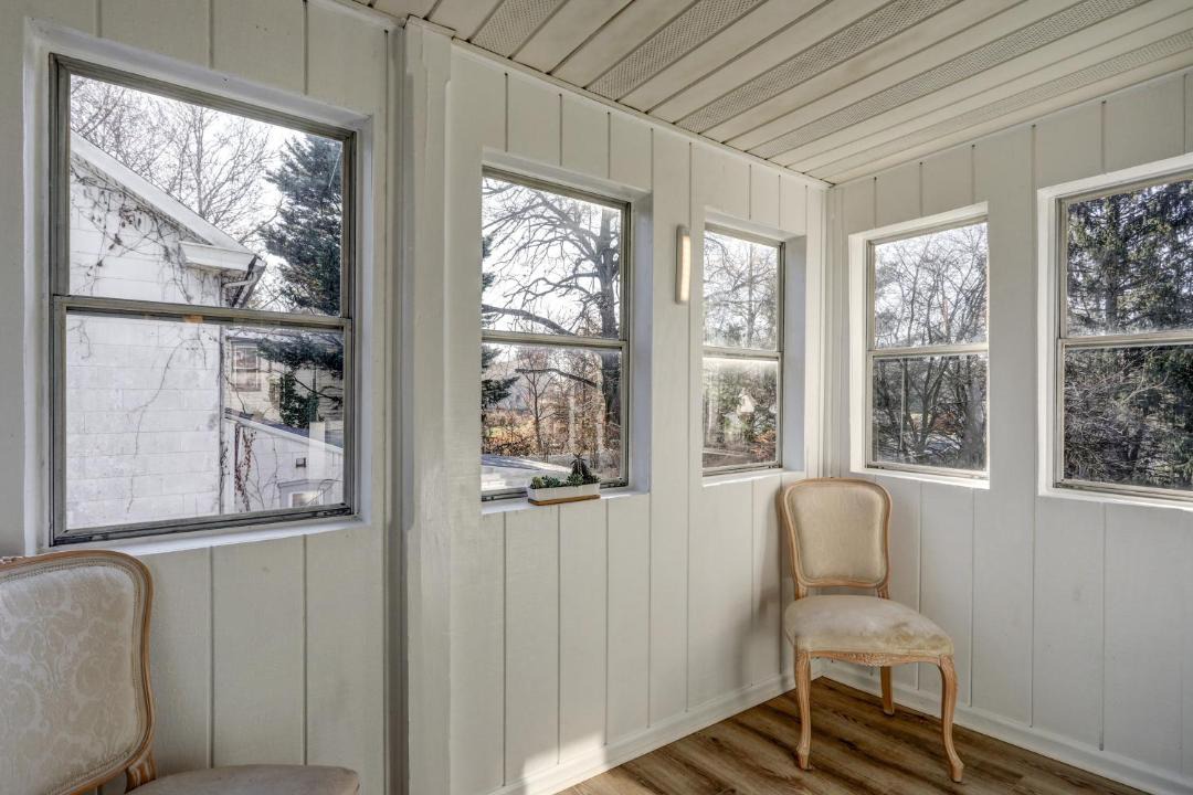 Photo of Livingroom in East Petersburg