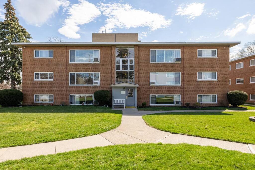 Photo of Buildings in Fairview Park
