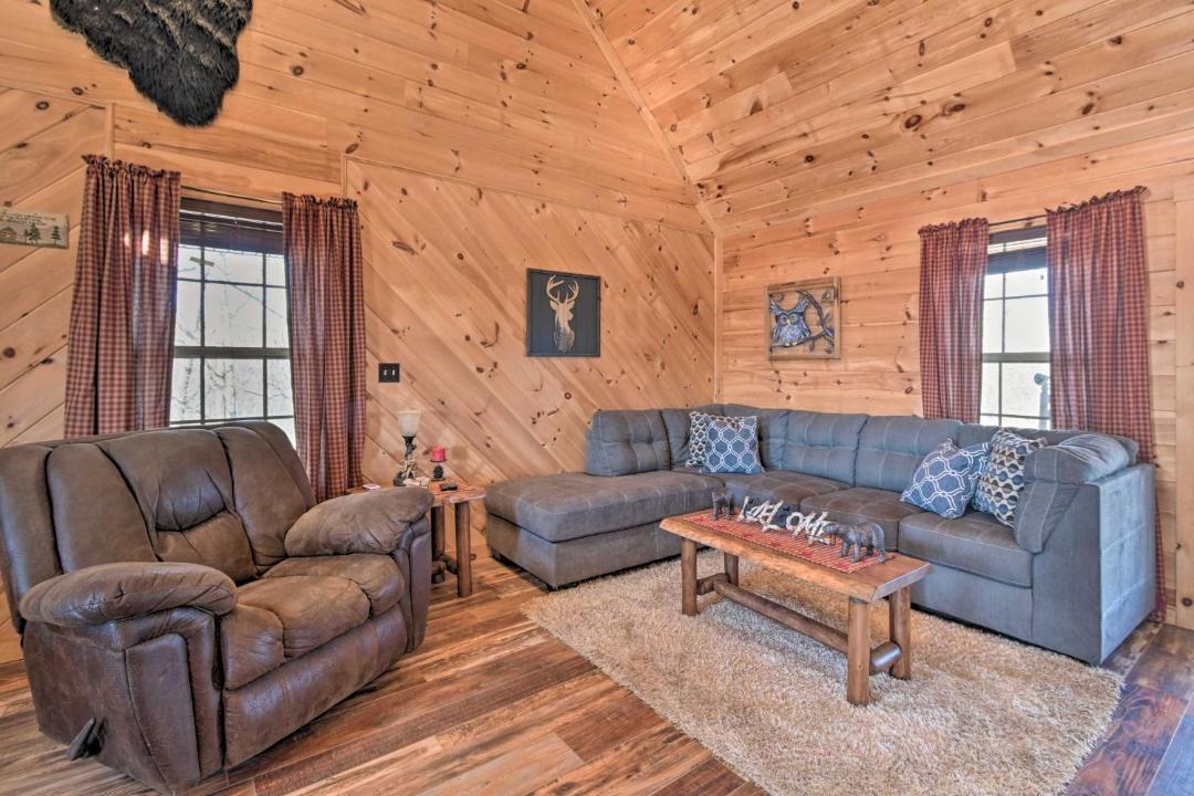 Photo of Livingroom in Berea
