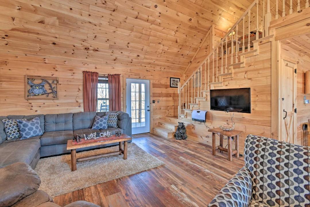 Photo of Livingroom in Berea