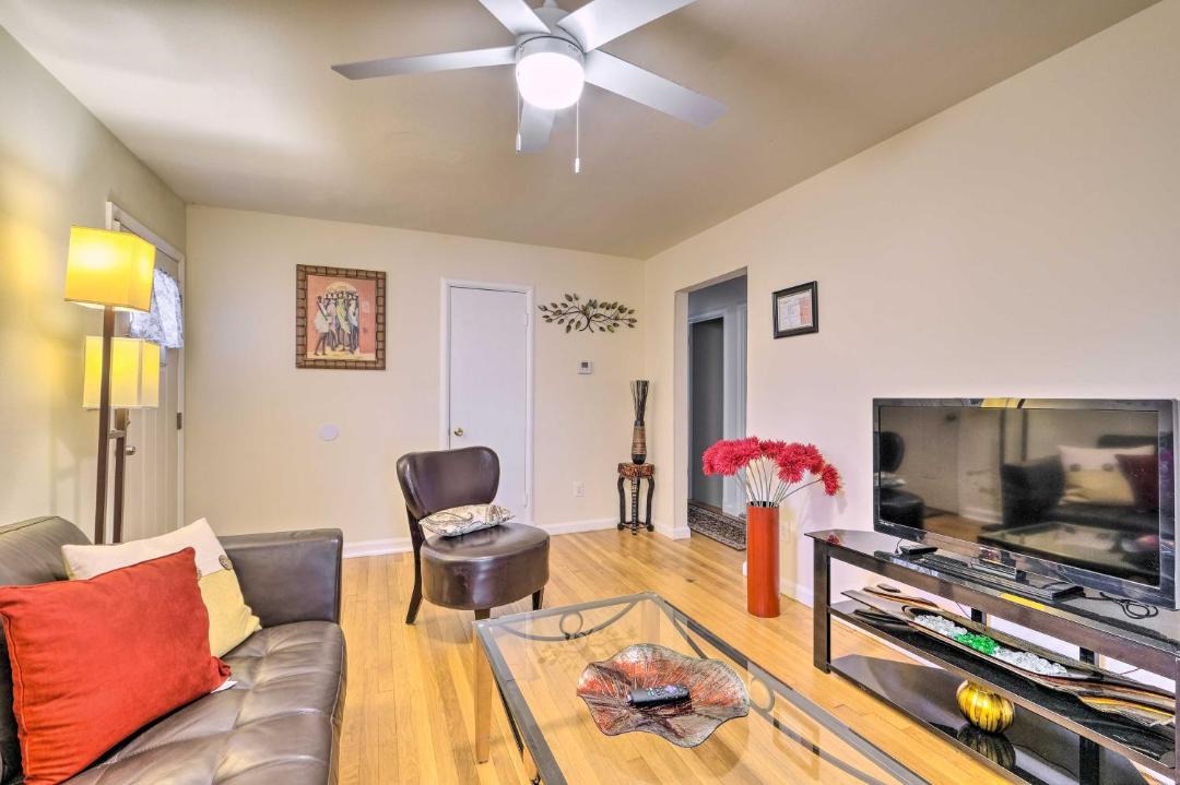 Photo of Livingroom in Suitland-Silver Hill