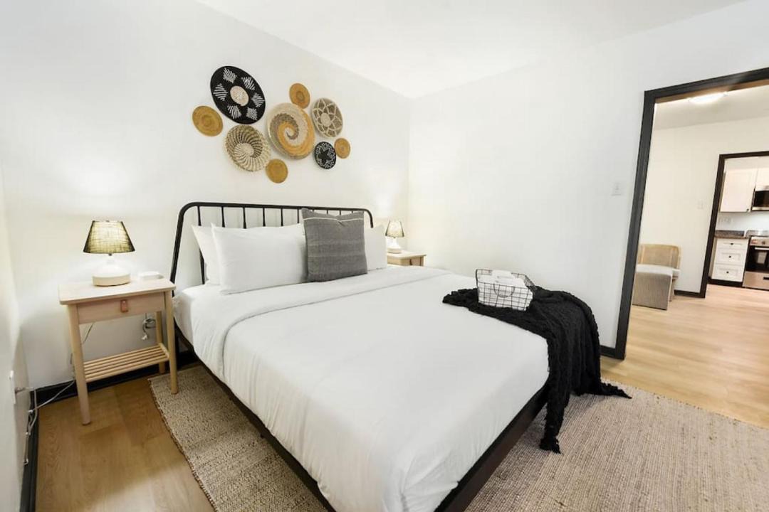 Photo of Bedroom in Lower Lawrenceville