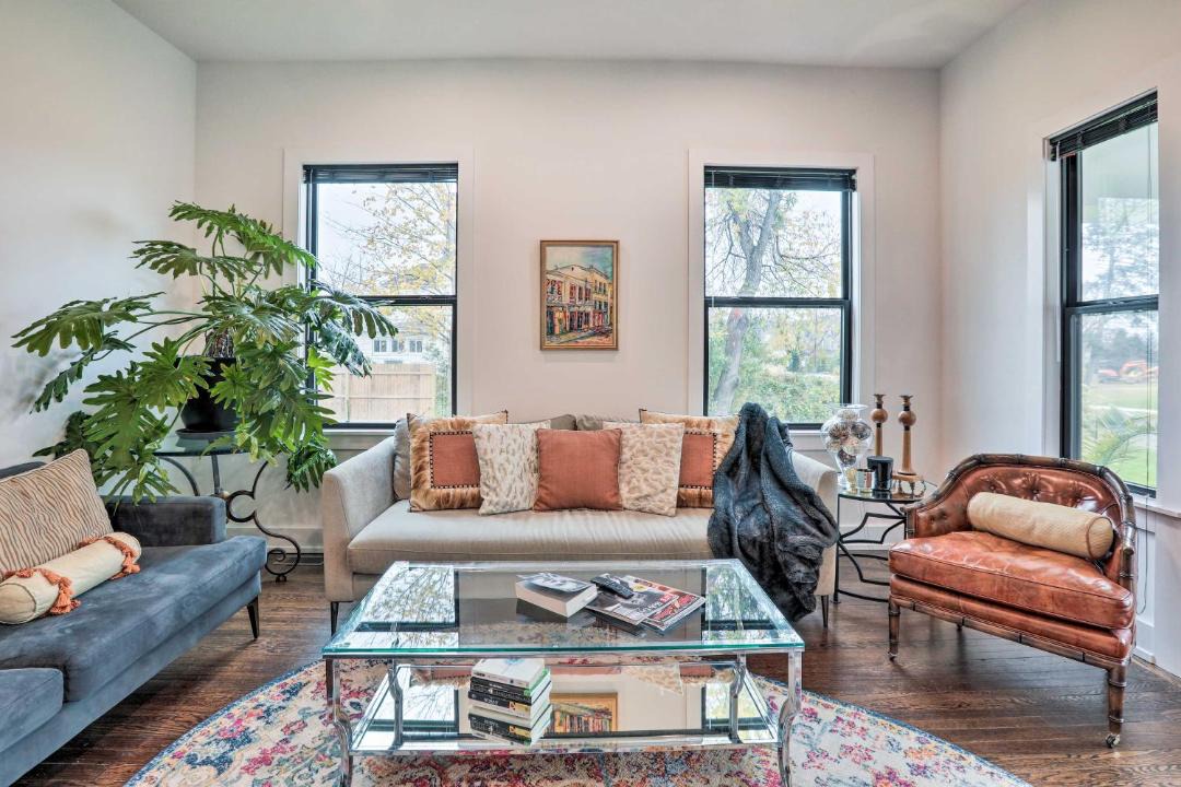 Photo of Livingroom in Long Branch