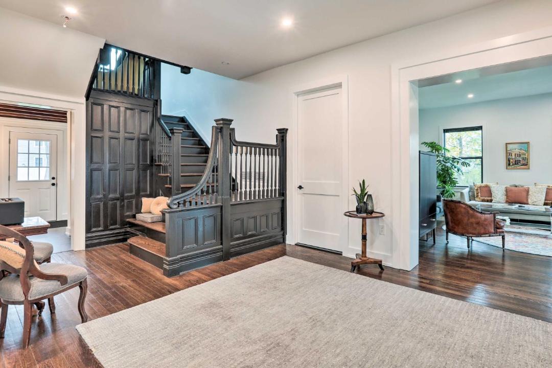 Photo of Livingroom in Long Branch