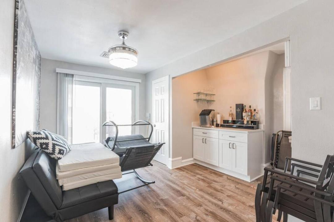 Photo of Livingroom in Ventnor City