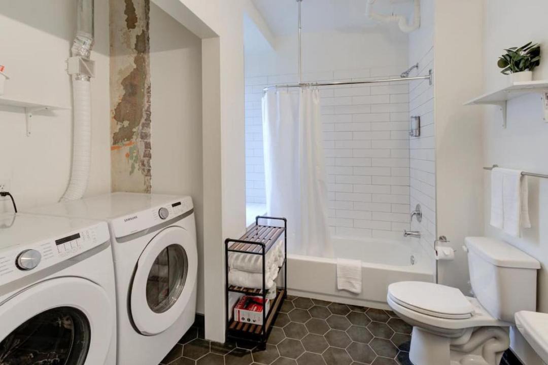 Photo of Bathroom in South Main Historic District