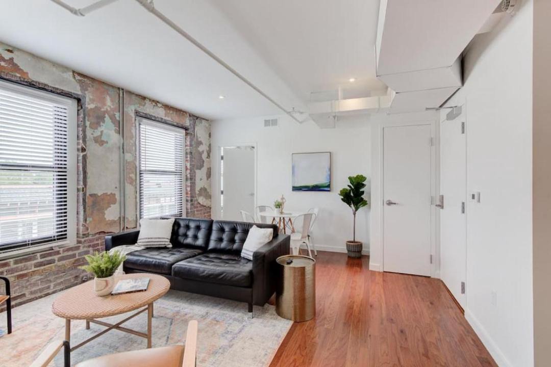 Photo of Livingroom in South Main Historic District