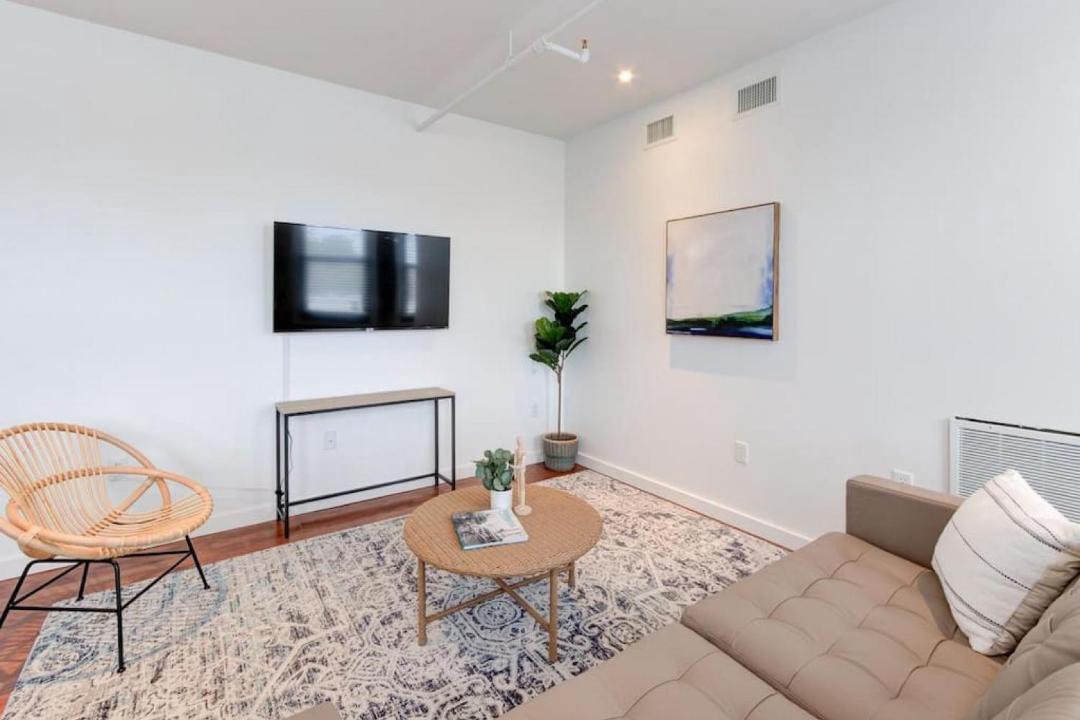Photo of Livingroom in South Main Historic District
