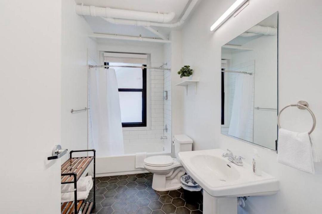 Photo of Bathroom in South Main Historic District